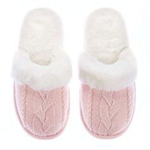 Victoria's Secret Cozy Knit Slippers